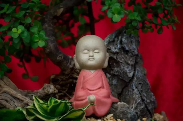 保持善良，嚴格律己，學會不在意！