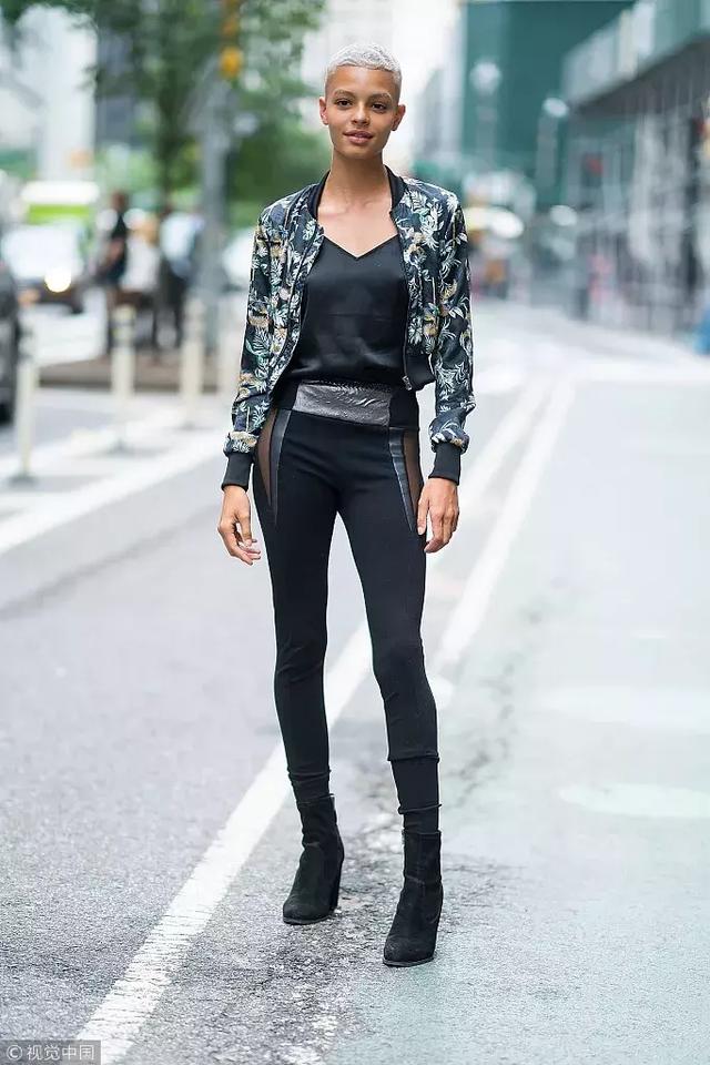 想要出街上鏡好身材，學習維密超模的這些顯臉小顯腿長的搭配Tips