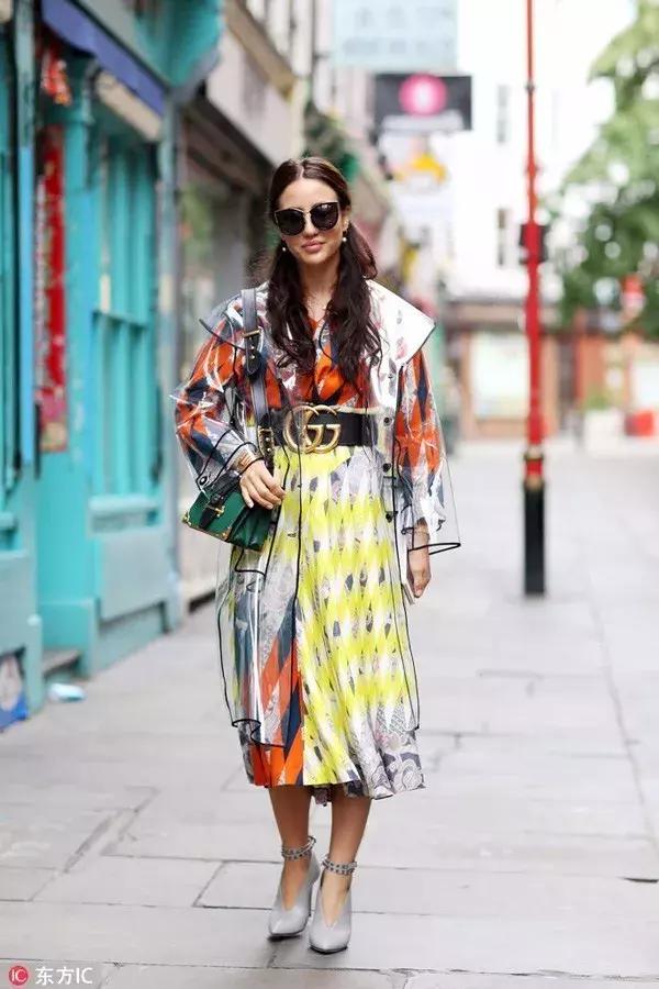 清爽簡單的夏季已經過去，快穿上一雙“寶石鞋”溫柔的走入秋天吧