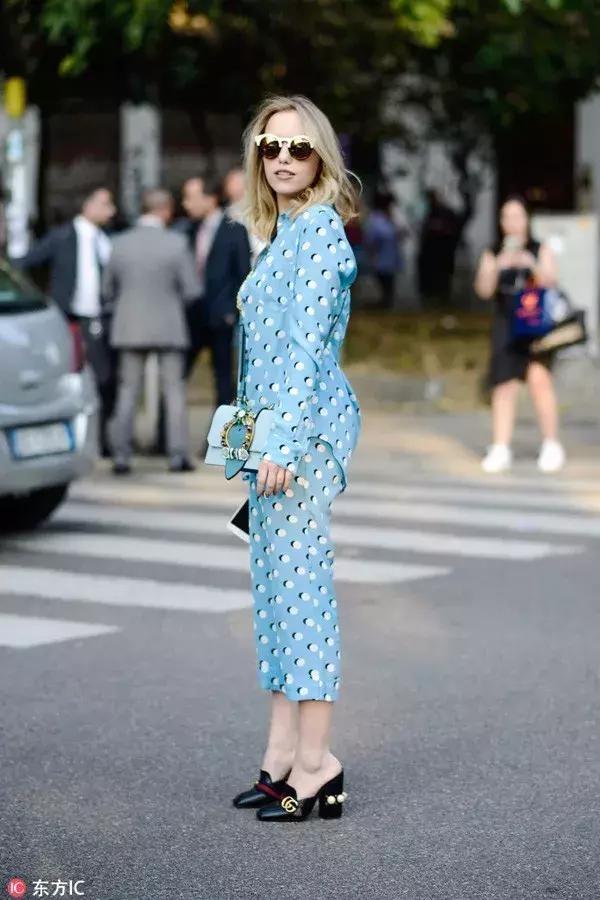 清爽簡單的夏季已經過去，快穿上一雙“寶石鞋”溫柔的走入秋天吧