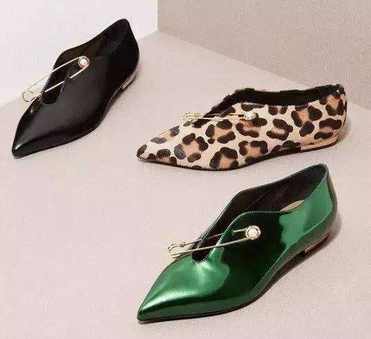 清爽簡單的夏季已經過去，快穿上一雙“寶石鞋”溫柔的走入秋天吧