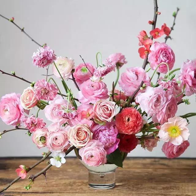 分享一組舊金山花藝師Kiana的大作，抱走舔屏去！