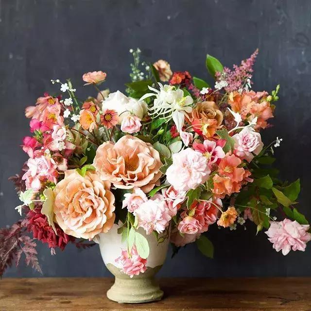 分享一組舊金山花藝師Kiana的大作，抱走舔屏去！