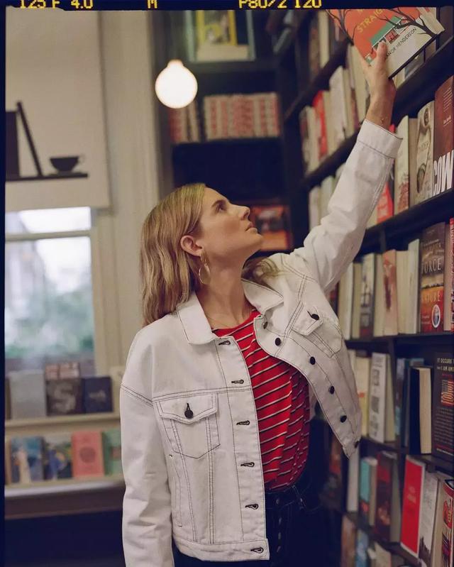 去年的外套今年怎麼穿更時髦？ 這三件內搭來叫醒