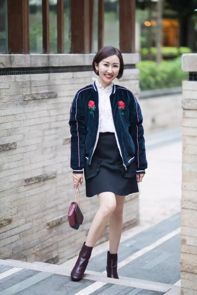 去年的外套今年怎麼穿更時髦？ 這三件內搭來叫醒