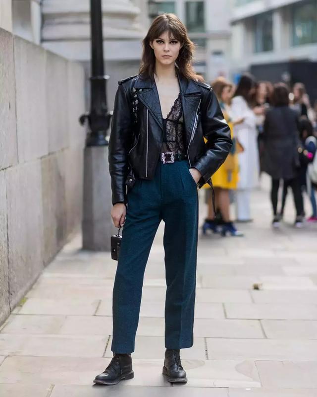 去年的外套今年怎麼穿更時髦？ 這三件內搭來叫醒