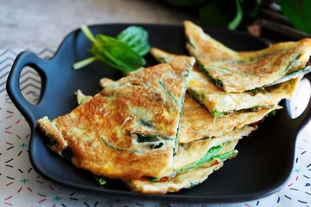 你不知道的鍋塌菠菜，原來這麼香，攤一張小娃搶著吃，做一次不夠