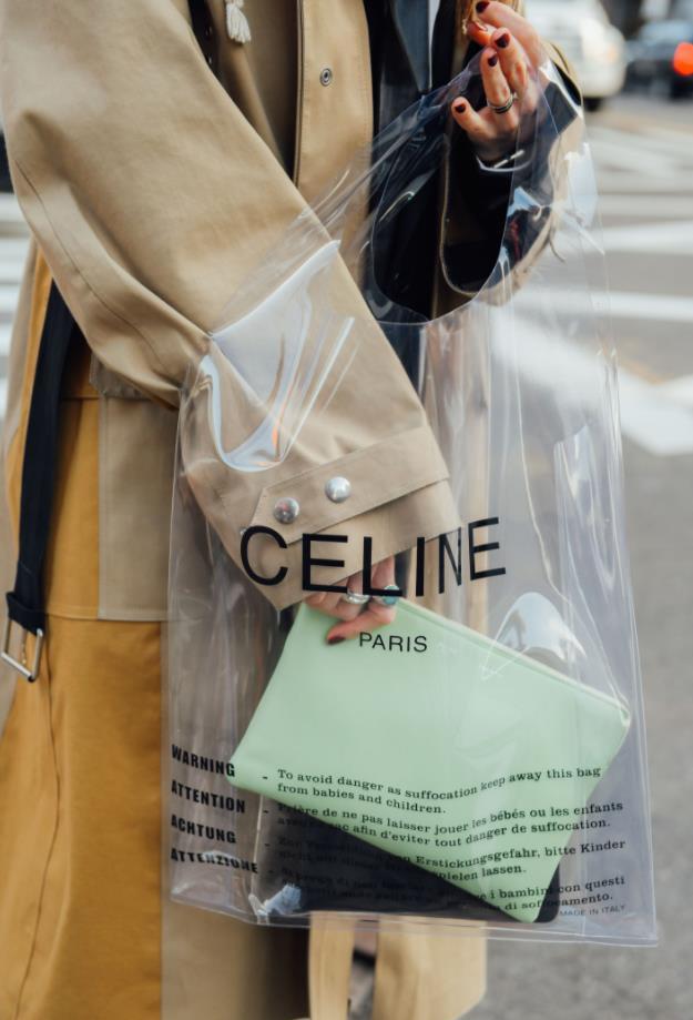 Celine的透明“水果袋”售價7000塊？ 竟意外有點好看！