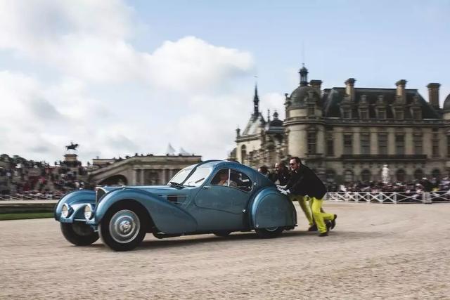 曾被人們譽為史上最美的終極布加迪，長這個樣子！