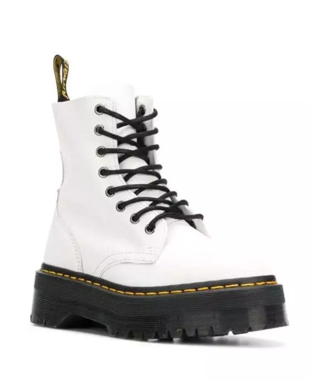 這個秋冬最好看的50雙短靴清單來了！ 照著買讓這個冬天又美又溫暖