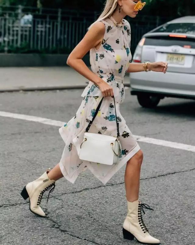 這個秋冬最好看的50雙短靴清單來了！ 照著買讓這個冬天又美又溫暖