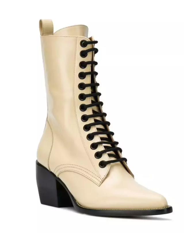 這個秋冬最好看的50雙短靴清單來了！ 照著買讓這個冬天又美又溫暖