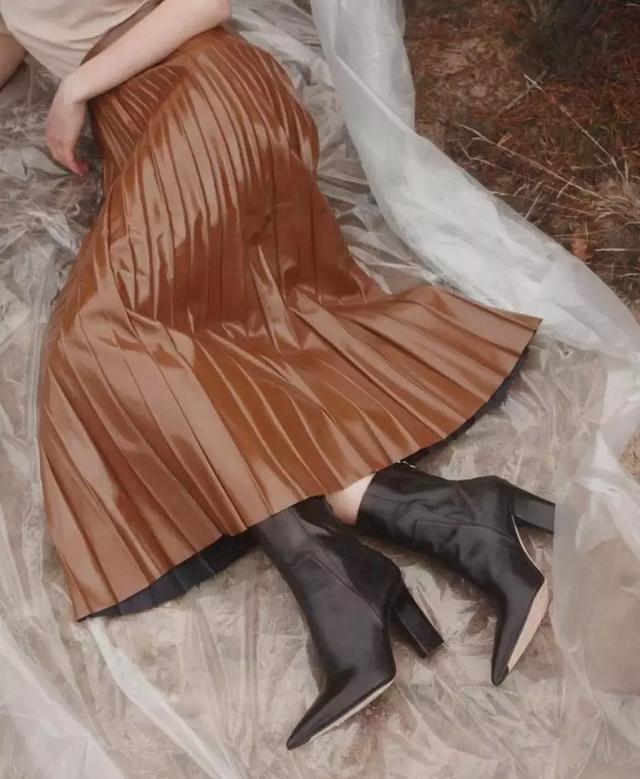 這個秋冬最好看的50雙短靴清單來了！ 照著買讓這個冬天又美又溫暖