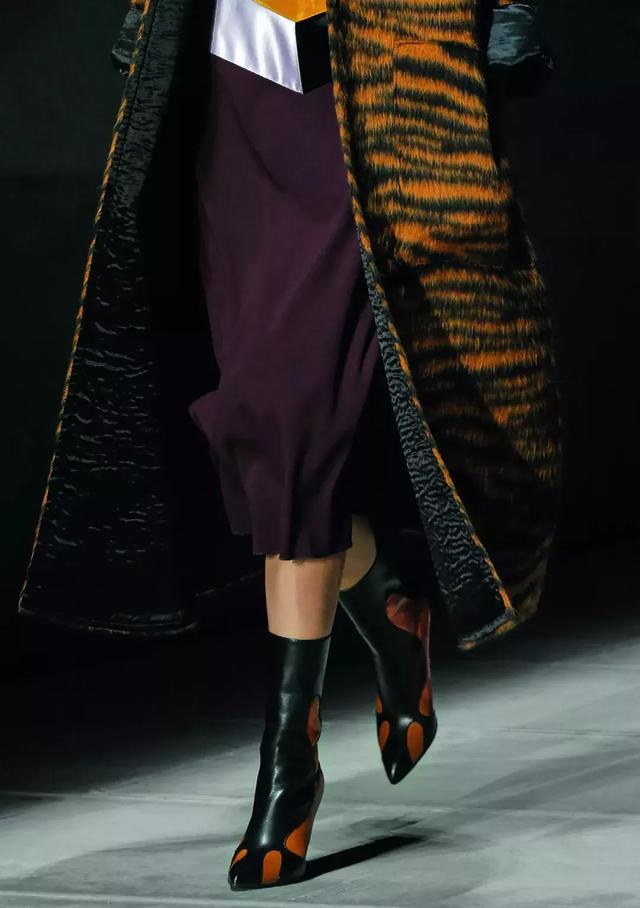 這個秋冬最好看的50雙短靴清單來了！ 照著買讓這個冬天又美又溫暖