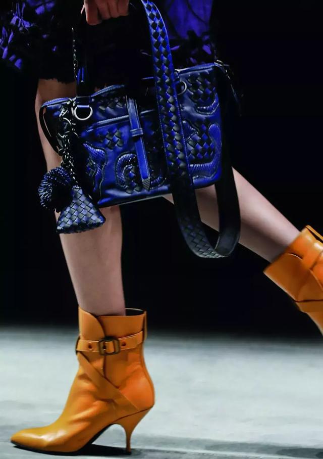 這個秋冬最好看的50雙短靴清單來了！ 照著買讓這個冬天又美又溫暖