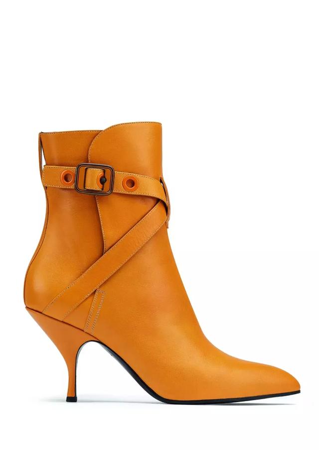 這個秋冬最好看的50雙短靴清單來了！ 照著買讓這個冬天又美又溫暖