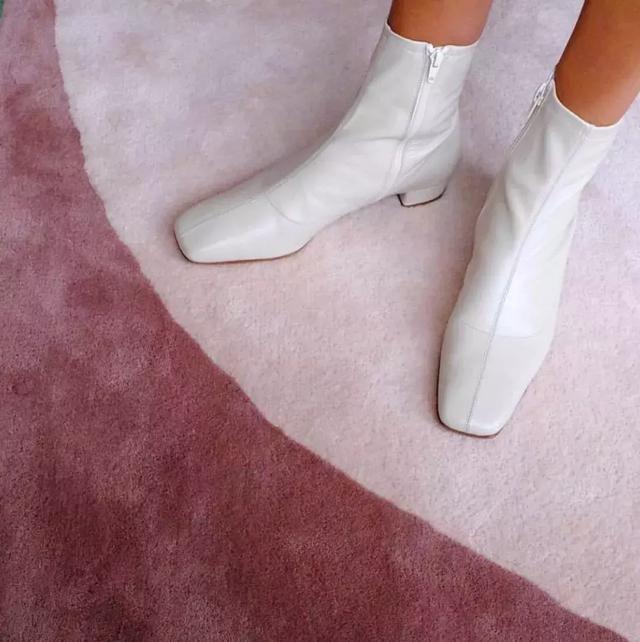 這個秋冬最好看的50雙短靴清單來了！ 照著買讓這個冬天又美又溫暖