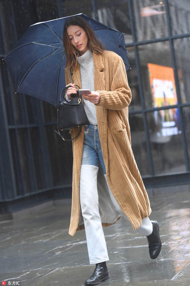 燈芯絨難穿？ 我看是你不夠“土”吧！