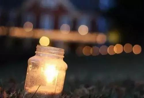 你以為，你是誰？