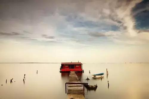 你以為，你是誰？