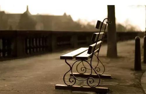 你以為，你是誰？