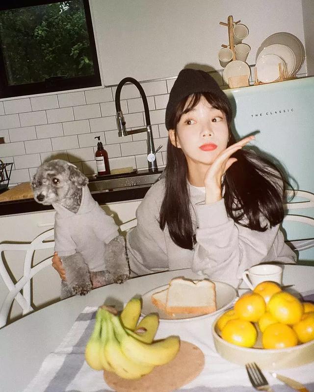 1件衛衣=27套穿搭，第8套太美了！