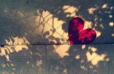 遇上一個人，只需要擦肩的緣分！