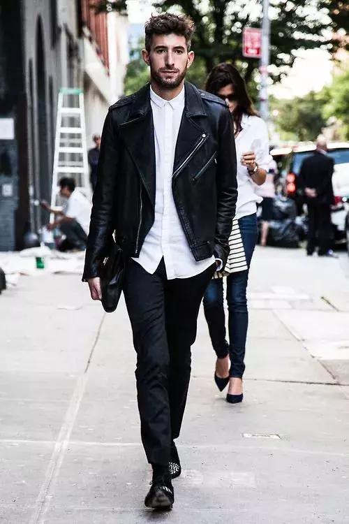 只要疊搭一件襯衣，就能把冬天所有的外套穿得帥氣有型！