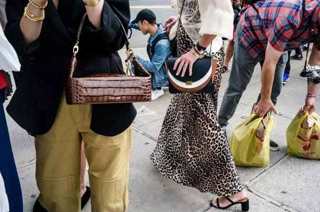 今年秋冬最火的趨勢是它，你可能真沒想到！