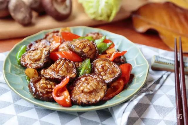 香菇這麼做，鮮香肥美，比鮑魚都好吃