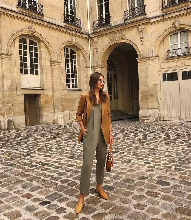 學會同色系穿搭，輕鬆穿出高級感