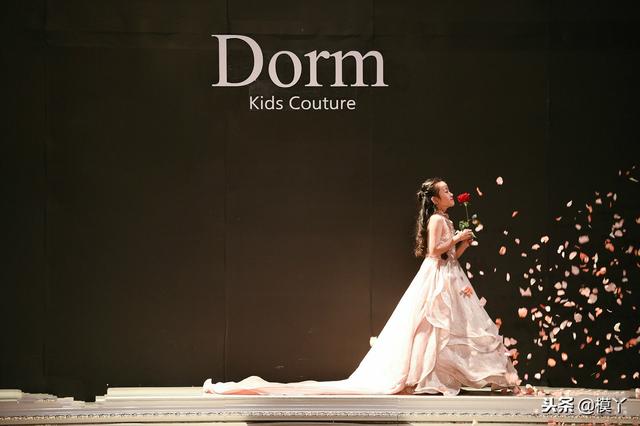 Dorm童裝高定：夢幻仙境—彷彿置身於芬芳花海