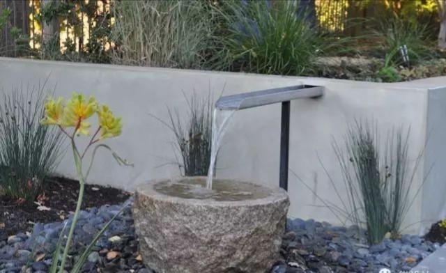 一塊拙石，一處水景，一隅禪意