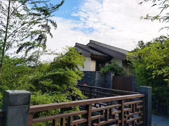 種草！ 這個帶著豪宅味道的湯池