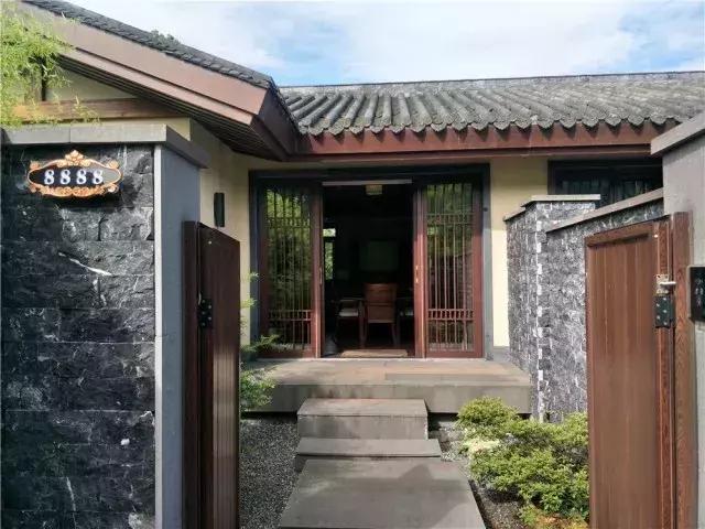 種草！ 這個帶著豪宅味道的湯池