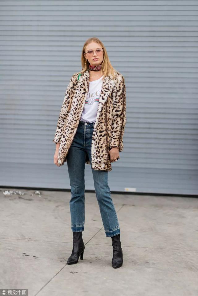 “媽媽”牛仔褲才是冬天裡我最缺的那一條!