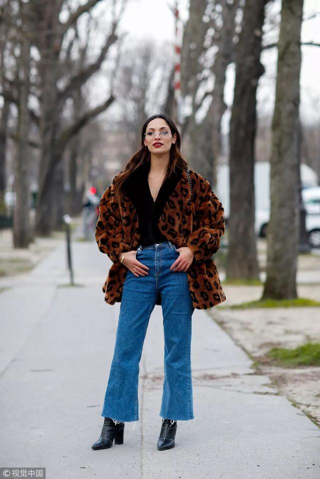 “媽媽”牛仔褲才是冬天裡我最缺的那一條!