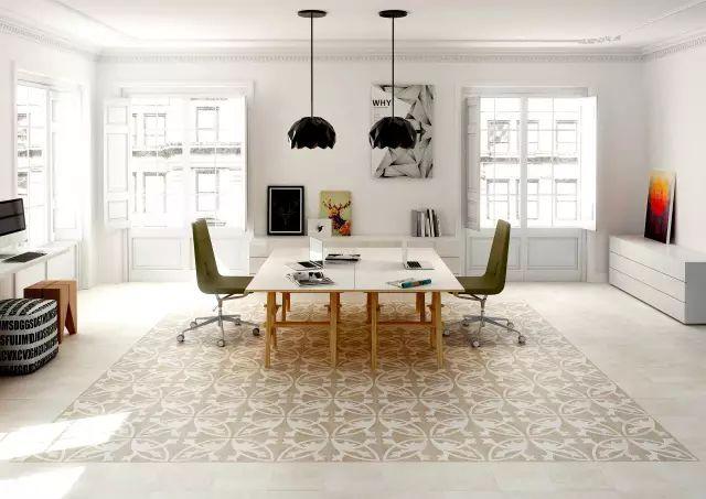 聽說時髦的人家裡瓷磚都這樣鋪，比地毯更美，還好打理！