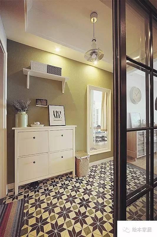 聽說時髦的人家裡瓷磚都這樣鋪，比地毯更美，還好打理！