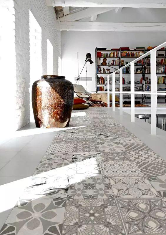 聽說時髦的人家裡瓷磚都這樣鋪，比地毯更美，還好打理！