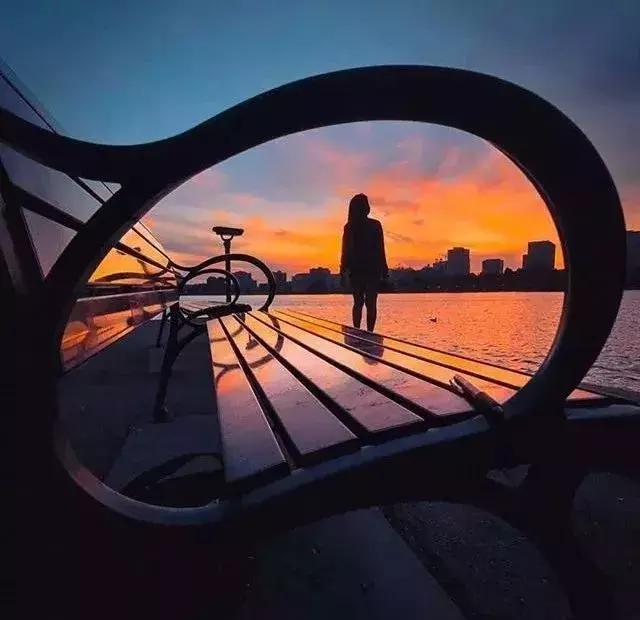 真正的幸福不是追逐，而是珍惜！