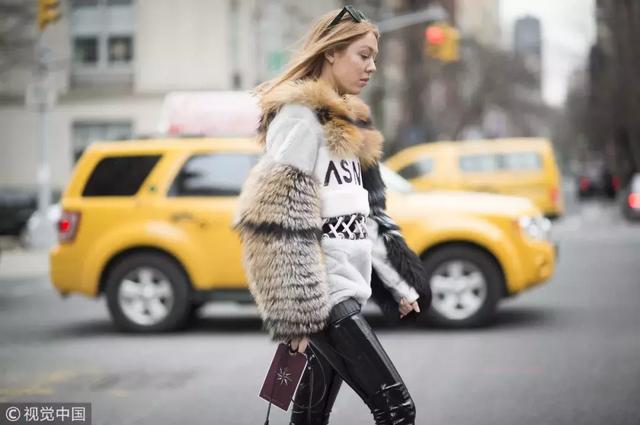 你也覺得袖子上長毛，可愛又時髦？