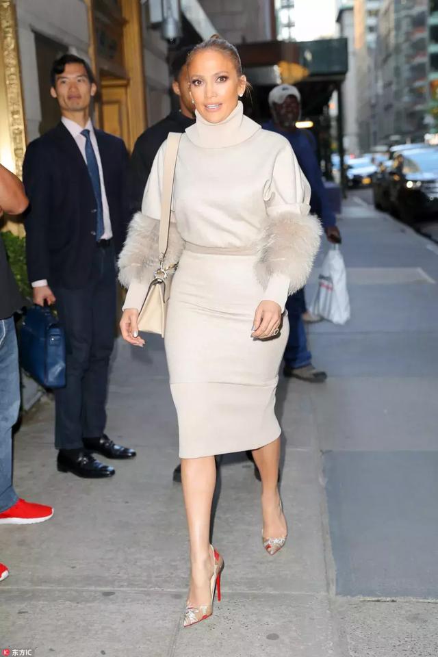 你也覺得袖子上長毛，可愛又時髦？