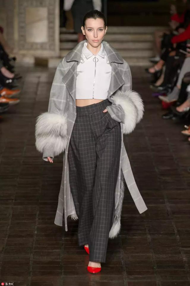 你也覺得袖子上長毛，可愛又時髦？