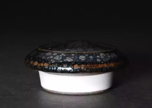 茶倉雖小，不可方物！