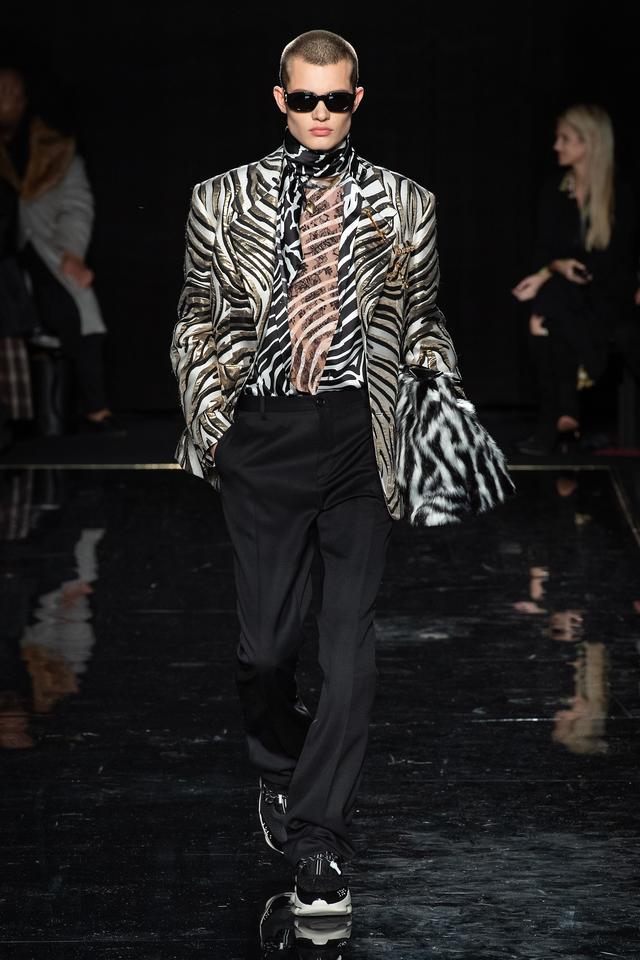 Versace 2019早秋系列——復古與女權主義