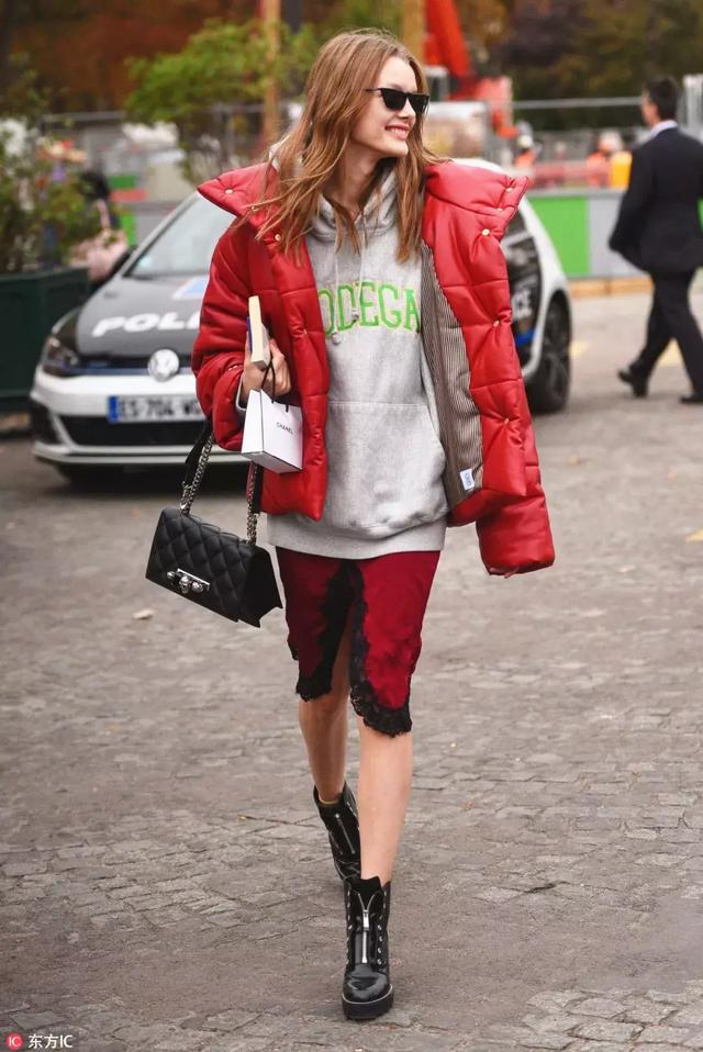 羽絨服+裙子,反差混搭解鎖冬季穿搭新潮!