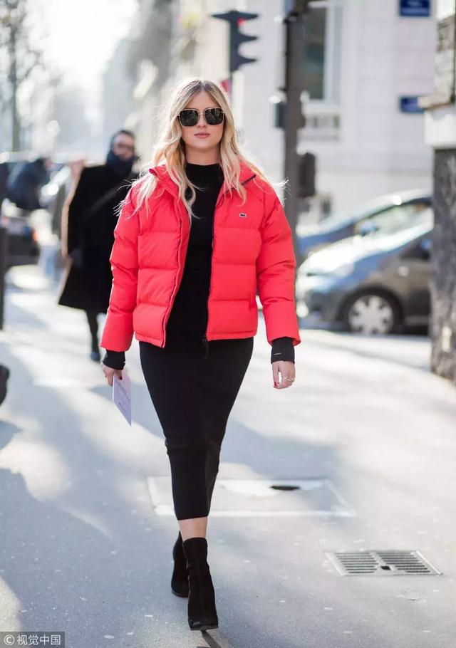 羽絨服+裙子,反差混搭解鎖冬季穿搭新潮!