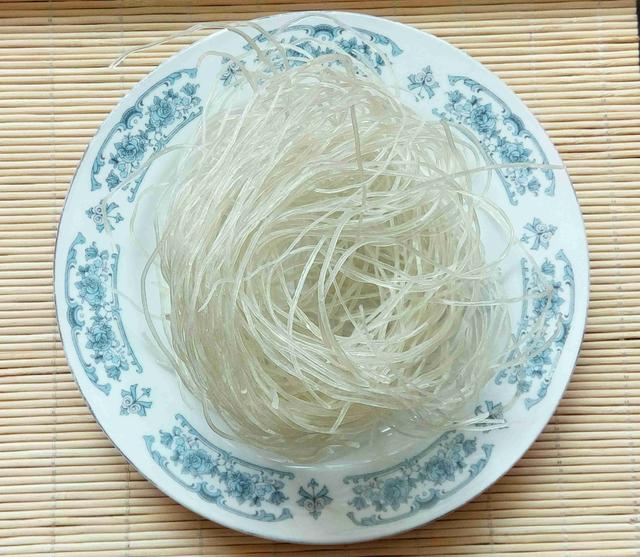 冬天最適合喝湯了，不到5元就能做一大鍋！ 健胃消食還實惠