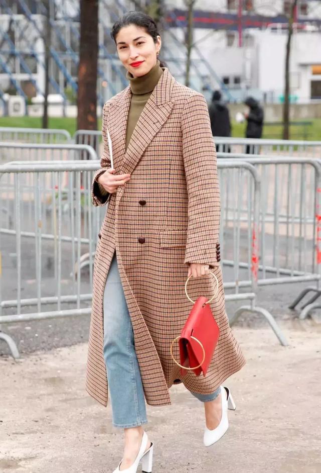 格紋大衣再火70年？ 100套美搭時髦炸了！